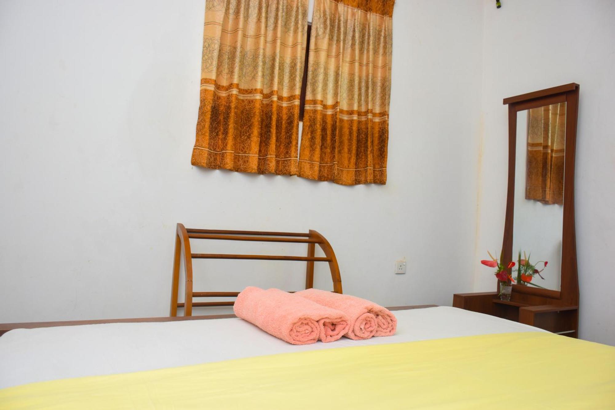 Senu Homestay Sigiriya Exteriör bild